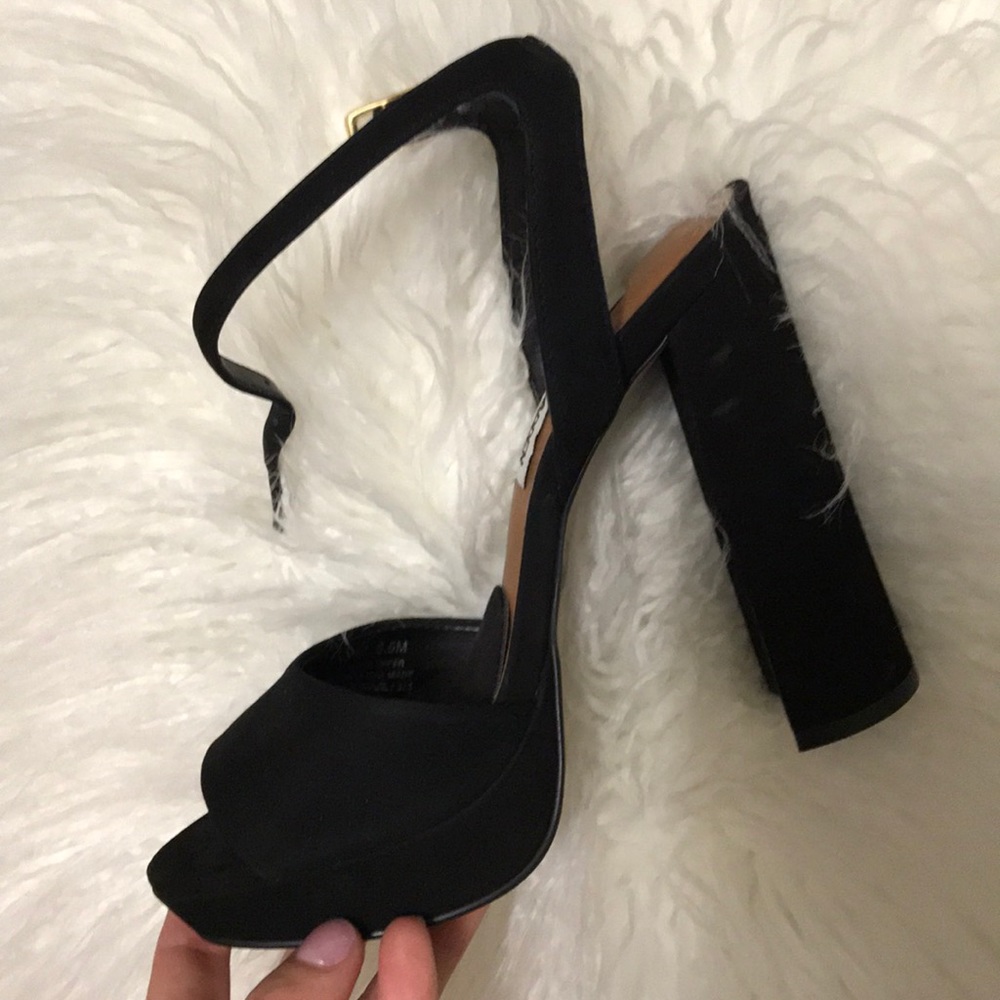 Steve Madden Black Platform Heels 5.5